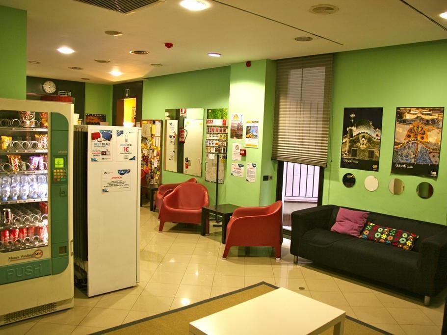 Alternative Creative Youth Hostel Барселона Екстер'єр фото