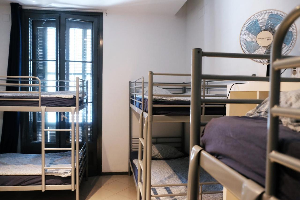 Alternative Creative Youth Hostel Барселона Номер фото